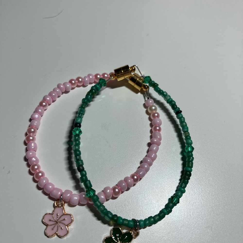 Handmade pink goes good w/ green Wicked-inspired bracelets, friendship bracelet - Picture 3 of 6